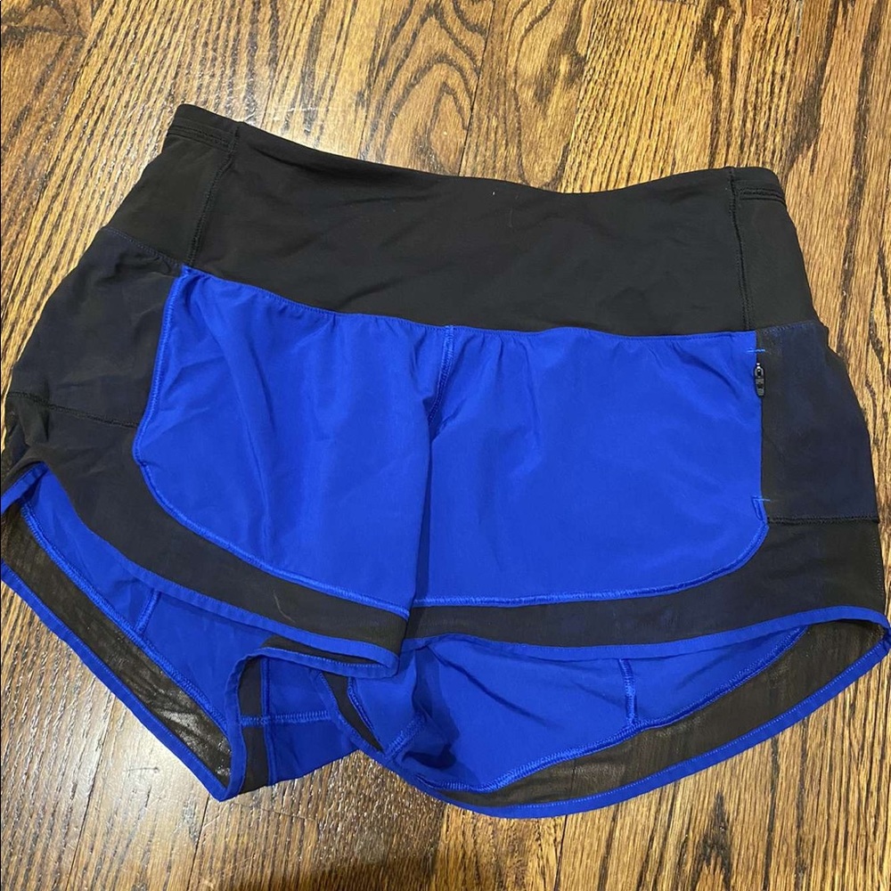 lululemon shorts so cute!!